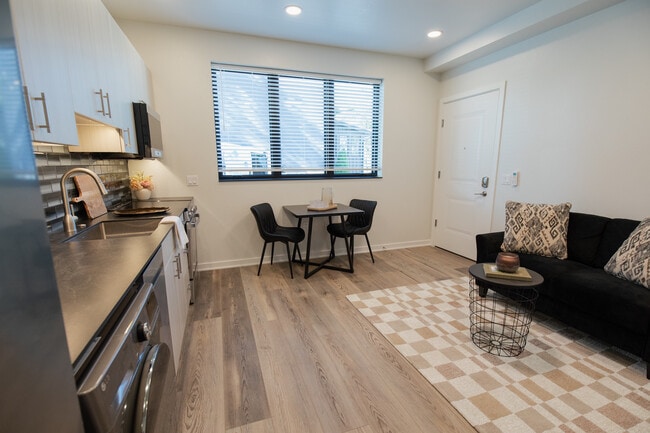 Park Place Station, Altoona, PA 16601 - photo 5