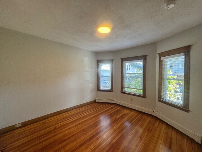 29 Frederick Ave unit 1, Medford, MA 02155 - photo 5