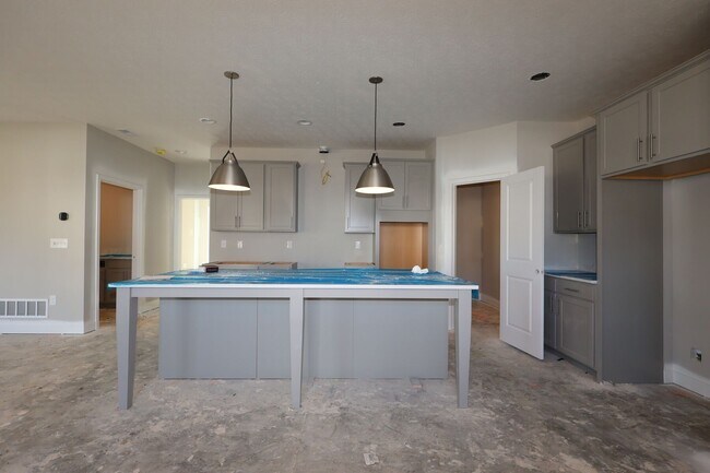 4549 Corsican Loop E, Hilliard, OH 43026 - photo 5