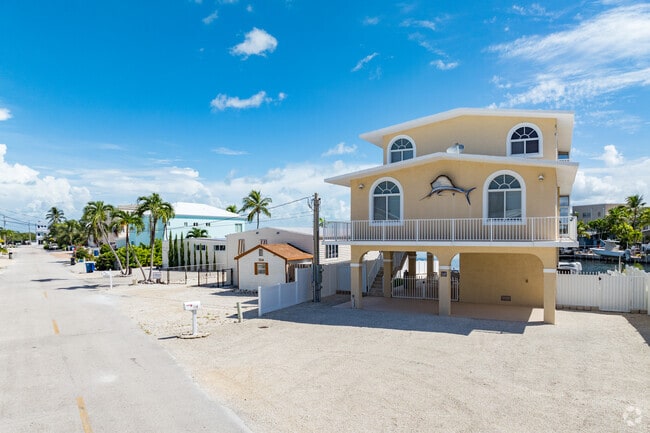An array of architectural styles is found in Tavernier, with many buildings raised.