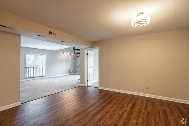 Retro 511, West Haven, CT 06516 - photo 3