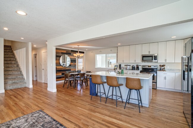 10490 W Dakota Ave, Lakewood, CO 80226 - photo 5