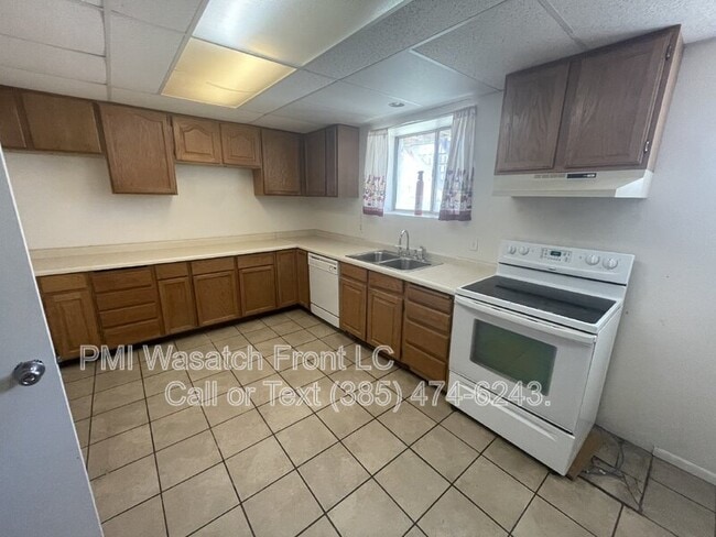 9140 Judd Ln, West Jordan, UT 84088 - photo 7