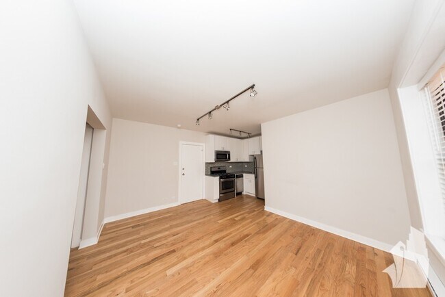 2423 N Kedzie Blvd unit 109, Chicago, IL 60647 - photo 4