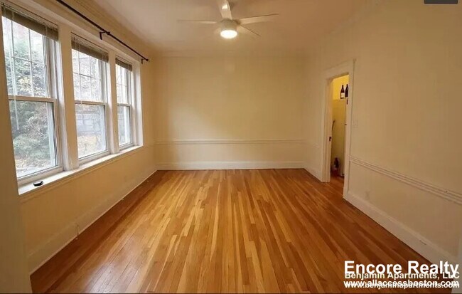 109 St Paul St unit 1, Brookline, MA 02446 - photo 3