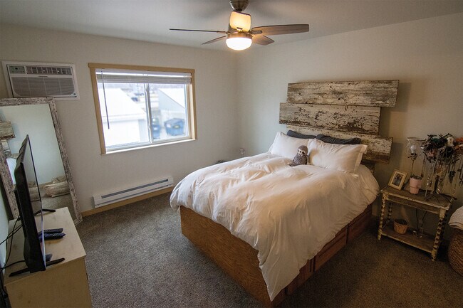 9522 E 16 Frontage Rd unit 208, Onalaska, WI 54650 - photo 7