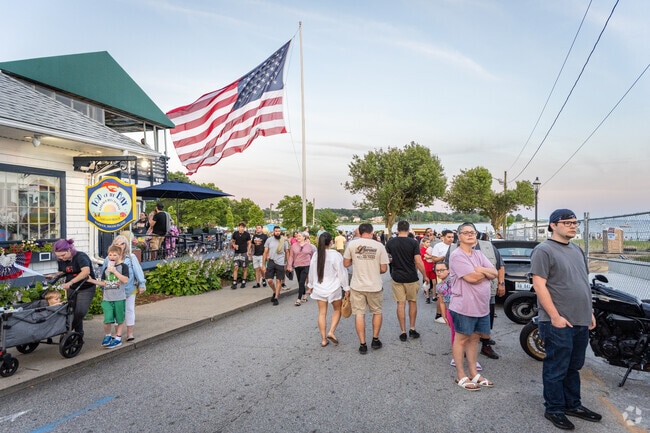Create summer memories at Warwick's beloved 4th of July Festival at Oakland Beach.