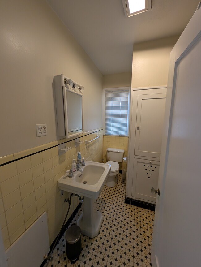 3715 Tom Green St unit 3715.B Tom Green, Austin, TX 78705 - photo 4