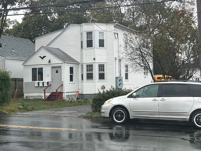 72 Maple St unit 1, Norwalk, CT 06850 - photo 3