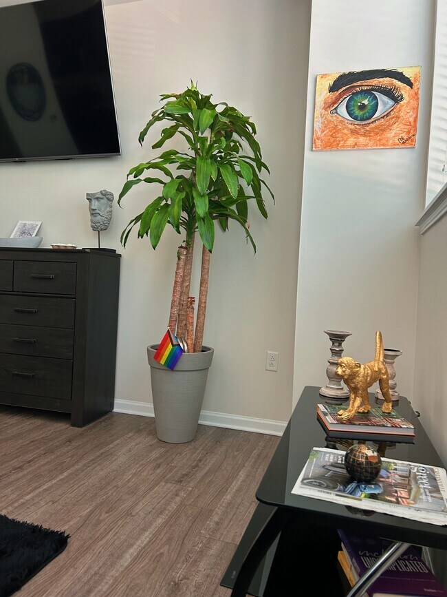 100 E Washington St unit 23, Greenville, SC 29601 - photo 5