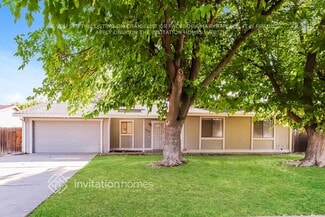 4037 Vosburg St, Sacramento, CA 95826