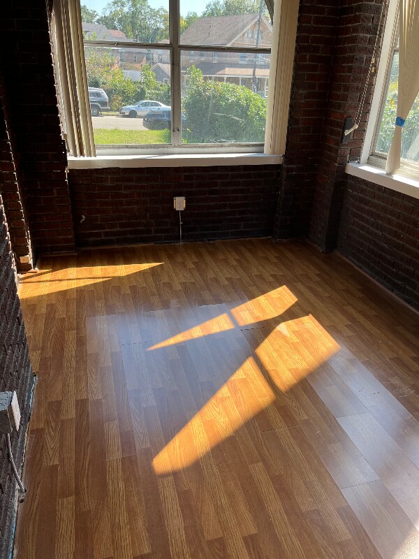 672 N Fred Shuttlesworth Cir unit 1, Cincinnati, OH 45229 - photo 6