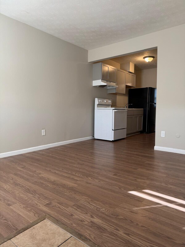 780 Anderson Ave unit . 14, Akron, OH 44306 - photo 6