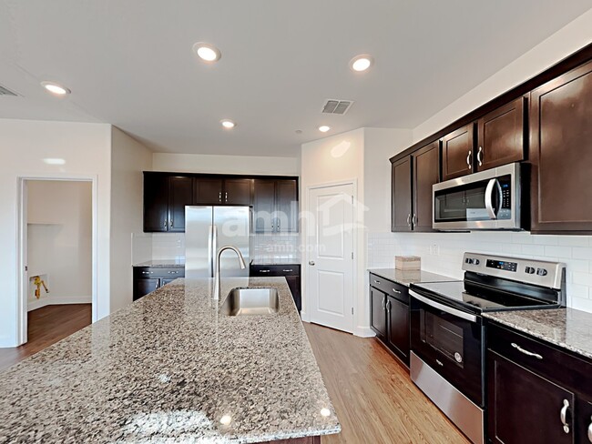 5919 W Columbine Dr, Glendale, AZ 85304 - photo 2