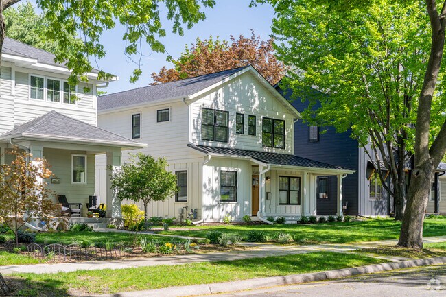 The Fulton neighborhood has contemporary remodeled home styles.