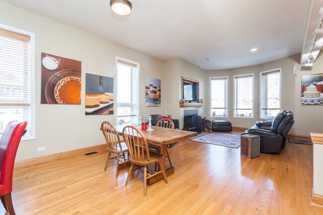 1455 W Wilson Ave unit 2, Chicago, IL 60640 - photo 7