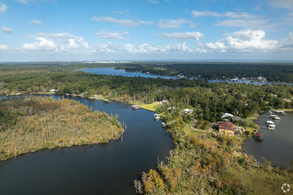 NH_Riviere Du Chien_512338_P2_v1_RZ_050125