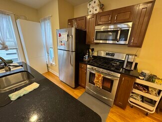 12 Jay St Unit 2, Somerville, MA 02144
