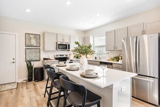 5921 E Main St, Brownsburg, IN 46112