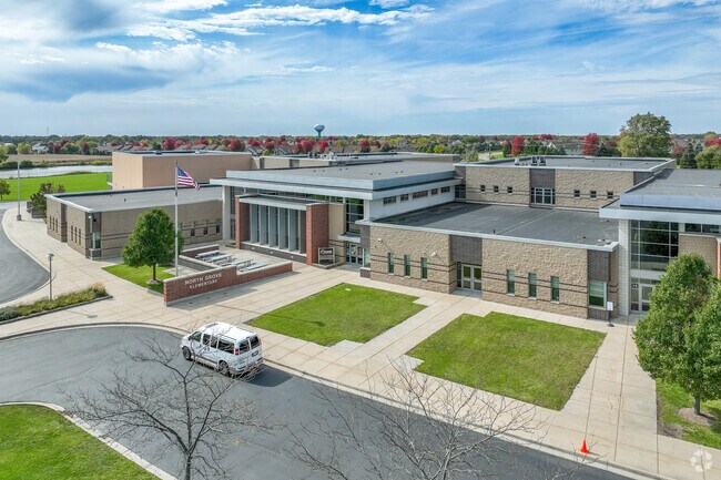 North Grove Elementary School is a part of the district 427 school area in Sycamore.