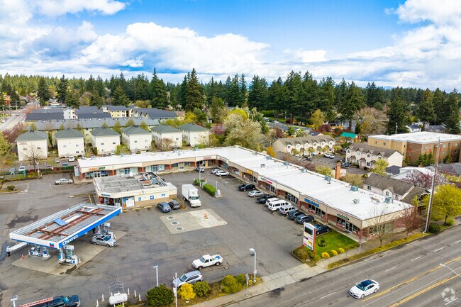 Plenty of parking at the One Stop Plaza in Glenfair