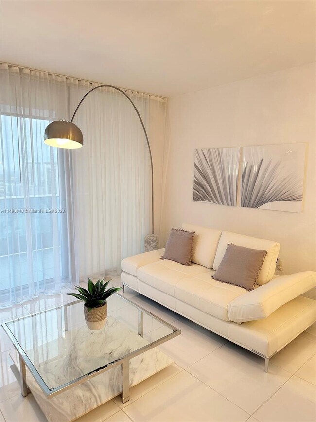 200 S Biscayne Blvd unit 4314, Miami, FL 33131 - photo 6