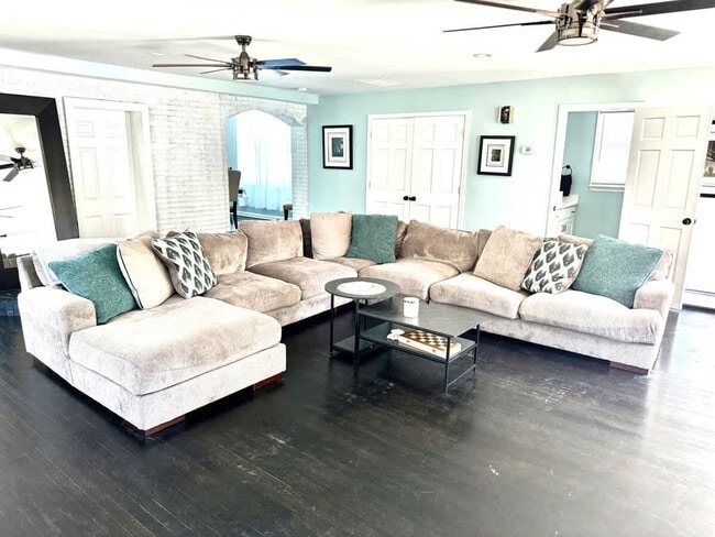 14386 Calvert St unit ID1363916P, Solomons, MD 20688 - photo 3