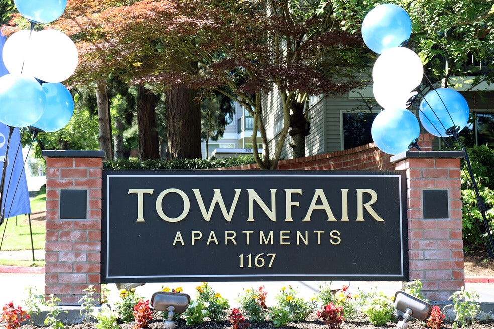 Townfair Apartments, Gresham, OR 97030 - photo 1