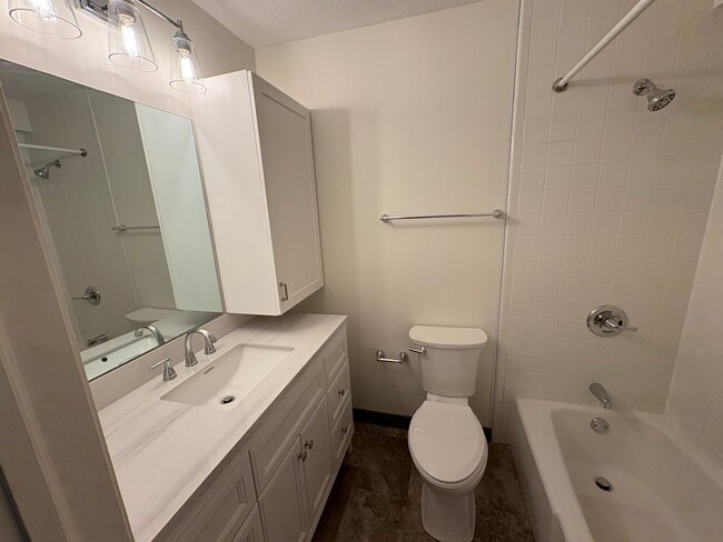 Pleasant Hill Apartments, Amherst, MA 01002 - photo 4