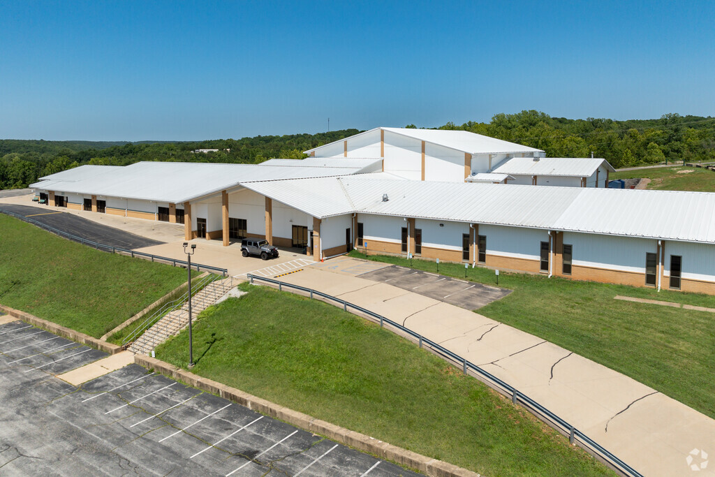 Kingston Primary School offers a nurturing learning environment.