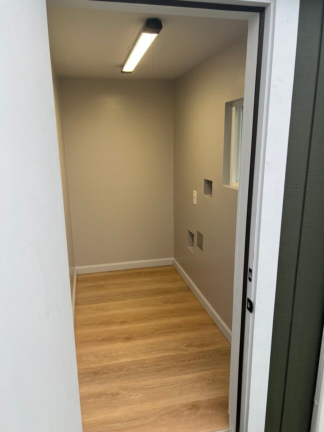 4862 N Mangrove Ave, Covina, CA 91724 - photo 6