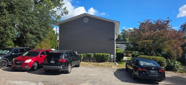 2104 Greenoaks Rd unit Greenoaks Commons, Columbia, SC 29206 - photo 3