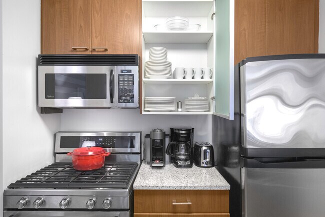 535 W 23 St unit FL3-ID2192, New York, NY 10011 - photo 6