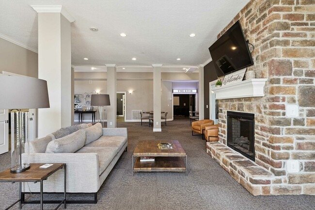 The Residences at Central Park - 05