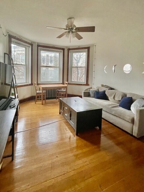 18 Euston St unit 2, Brookline, MA 02446 - photo 2