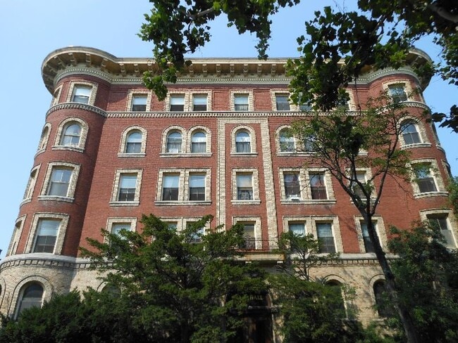 2 Ware St unit 102, Cambridge, MA 02138 - photo 4