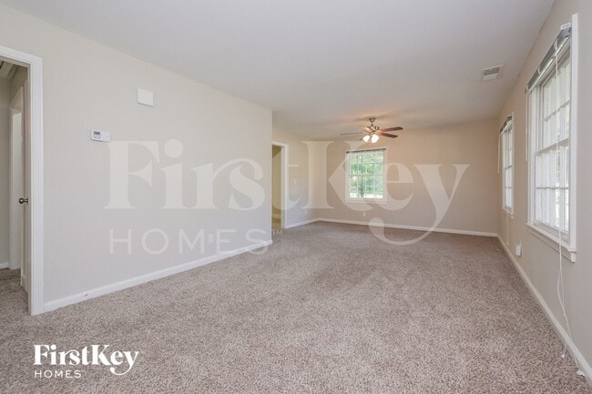 873 White Oak Dr, Forest Park, GA 30297 - photo 4