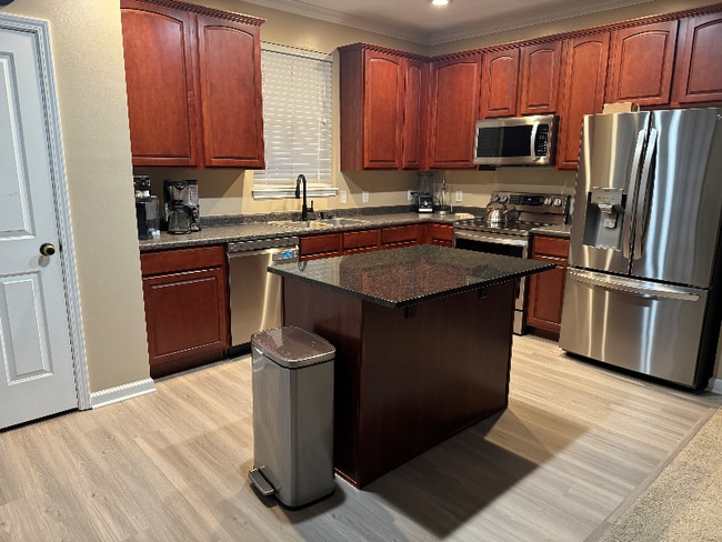 6948 Vistamere Way, Indianapolis, IN 46250 - photo 2