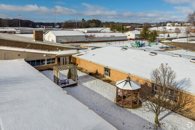 New Century School in Verona has an atrium.