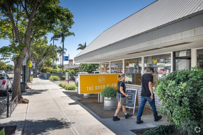 Grab an organic locally sourced meal from The Good Plow in Old Town Carpinteria.