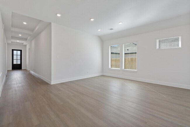 1524 Apache Heights Dr, Dayton, TX 77535 - photo 7