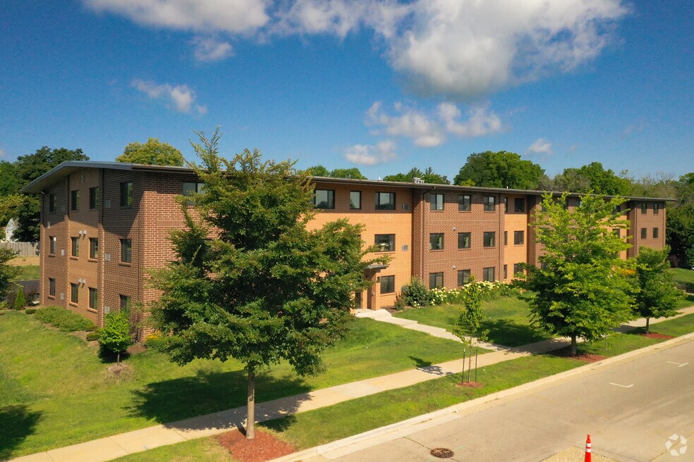 Perkins Place Apartments 158 N Prince St, Whitewater, WI