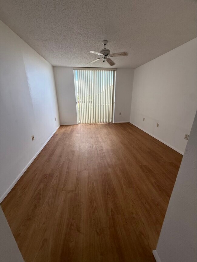 Crystal Bay at Feather Sound unit A603, Clearwater, FL 33762 - photo 6