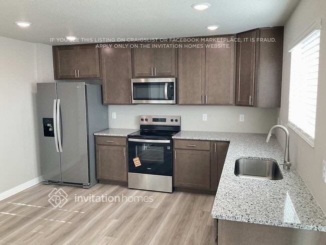 11739 Mission Peak Place, Colorado Springs, CO 80925 - photo 4