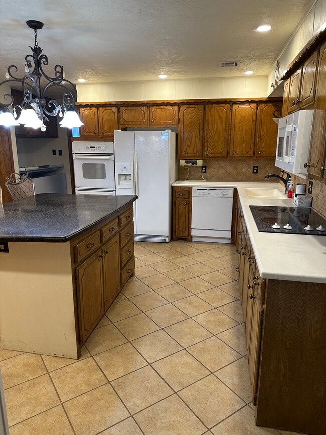 13520 NW Cache Rd, Lawton, OK 73505 - photo 7