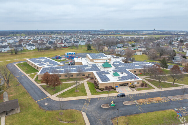 Heritage Trail Elementary School has dozens of effective and excellent teachers and staff.