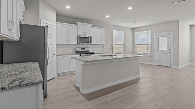 6900 Expedition Dr unit 36199339, Midland, TX 79705 - photo 4