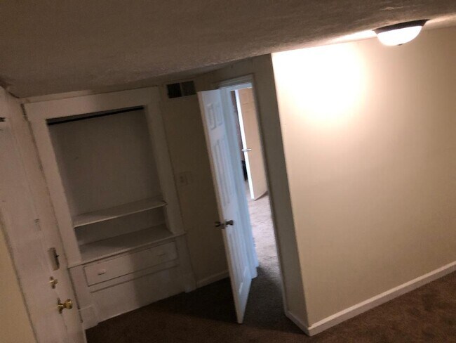 445 Pennsylvania Ave unit 2, Morgantown, WV 26501 - photo 6