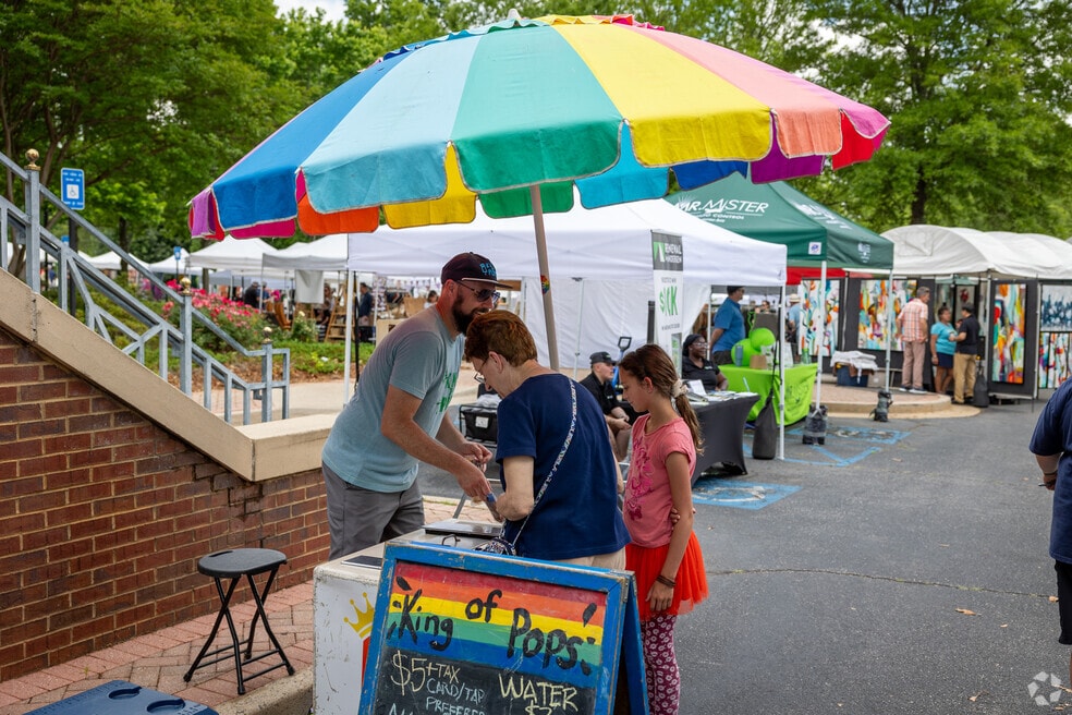 NH_RoswellHistoricDistrict_P2_V2_DS_041825