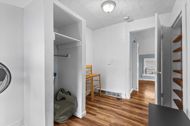 922 Dakin St unit 2, Lansing, MI 48912 - photo 7